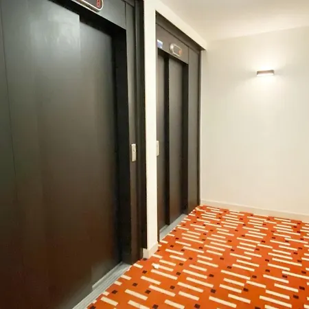 3 Pieces Avec Parking 8 People Apartment