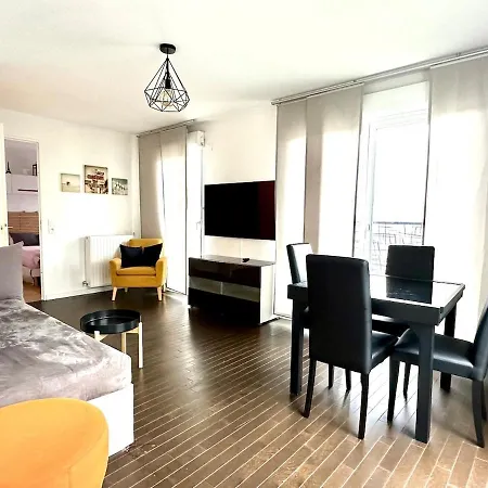 3 Pieces Avec Parking 8 People * Saint-Ouen (Seine-Saint-Denis)